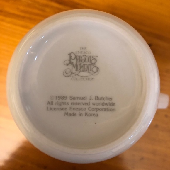 Precious Moments Mom Cup 1989 - Picture 3 of 4